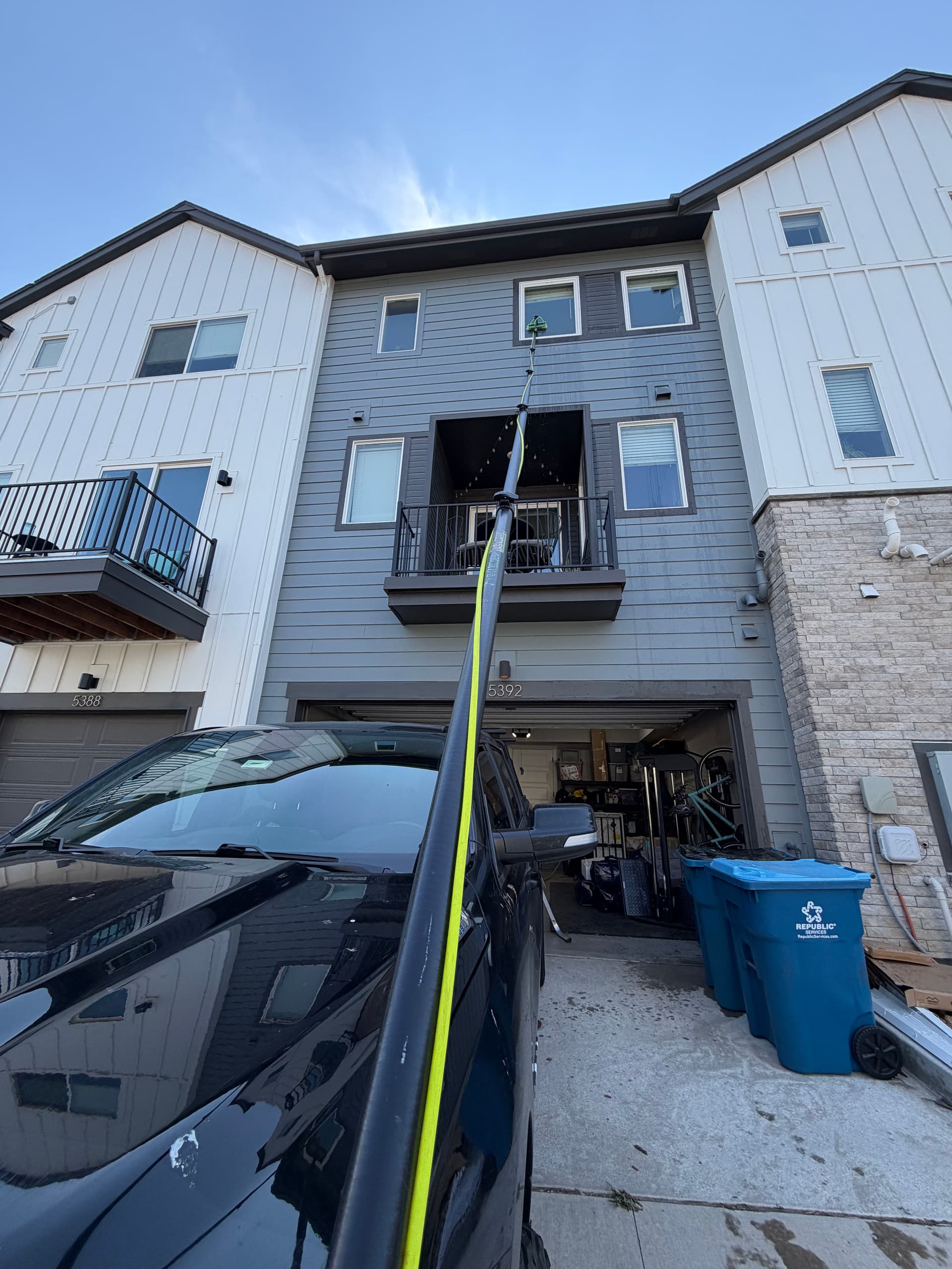 Three-Story Townhome Window Cleaning in Wheat Ridge image
