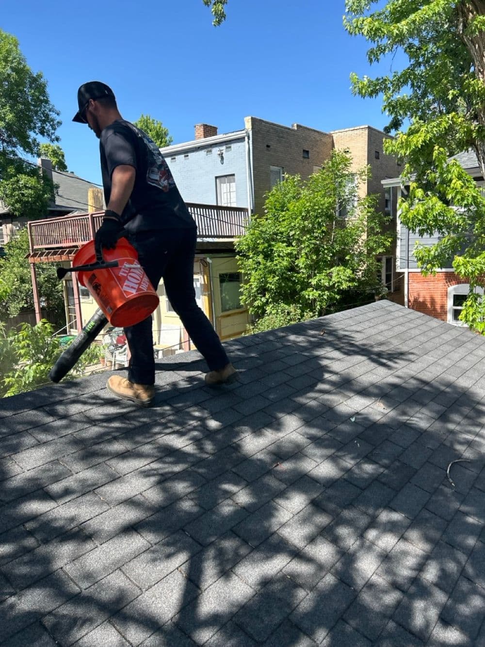 Gallery photos for Gutter Cleaning and Maintenance: Image #1